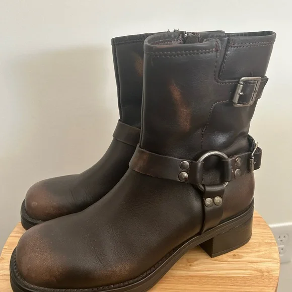 Steve Madden Brown Brixton Boots - Picture 5 of 8